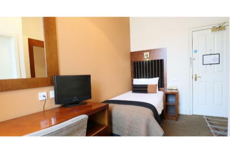 Columba Hotel Inverness By Compass Hospitality Екстериор снимка